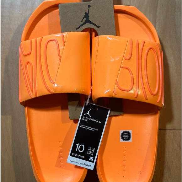 Women’s Jordan Nola Slide 🔥🔥 - Picture 2 of 3